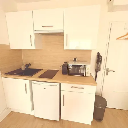Appartamento Avec Balcon, Centre-ville, Clim, Wifi&plage *