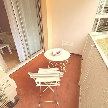 Avec Balcon, Centre-ville, Clim, Wifi & 라그랑모트